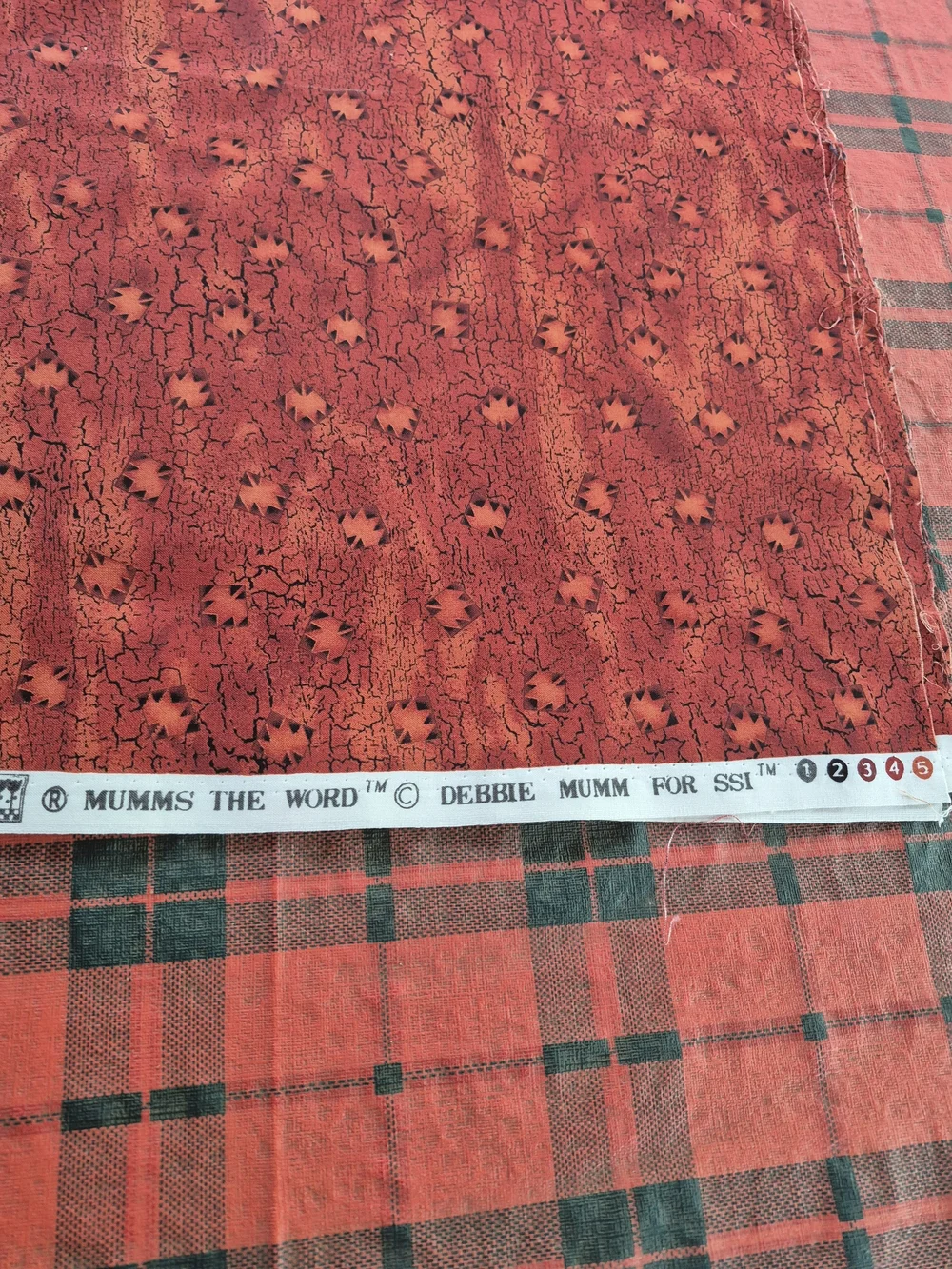 Debbie Mumm Rusty Orange Leaves Cotton Fabric 1 Yard Quilting Sewing Crafts